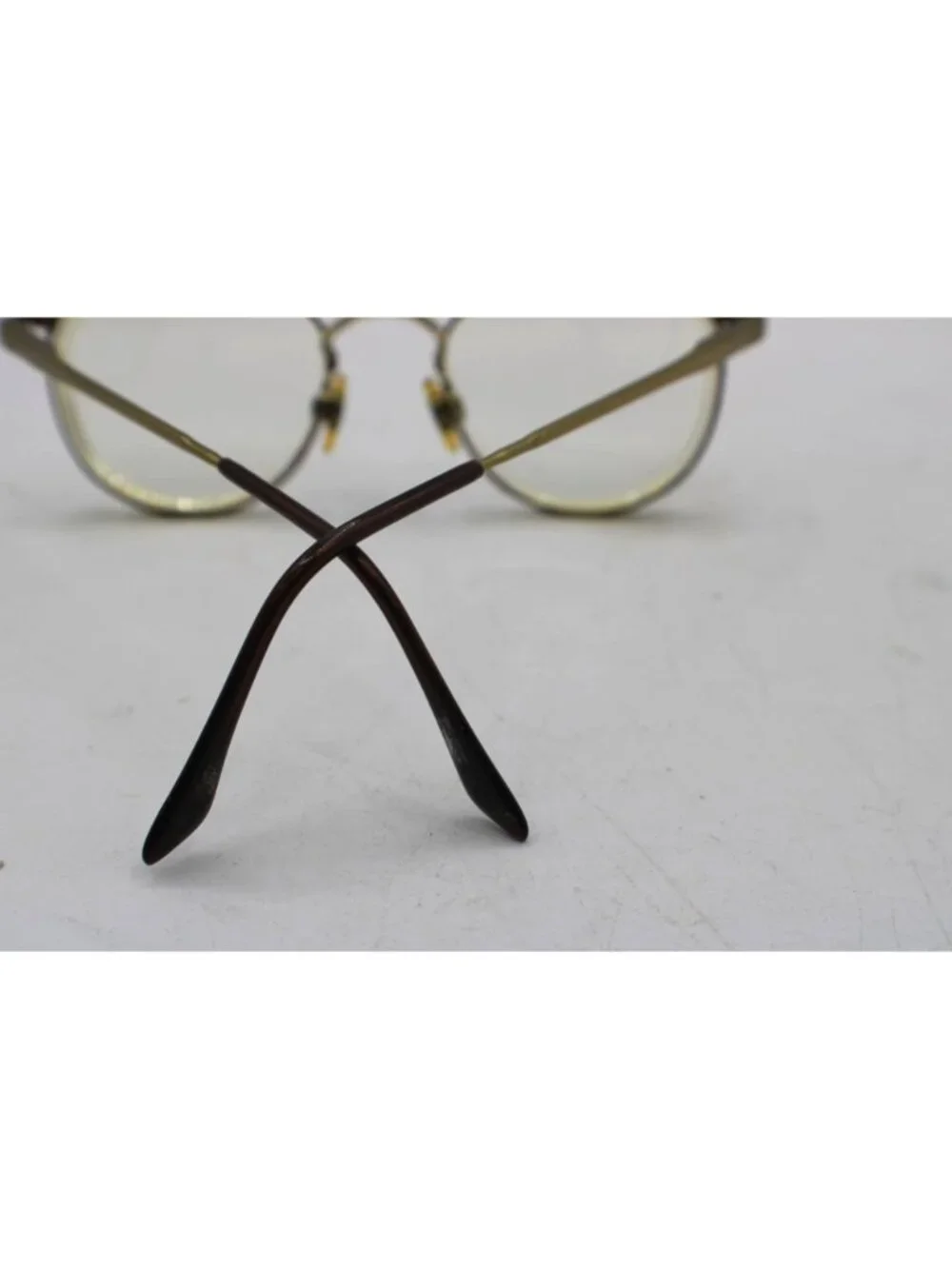 Brooks Brothers Gold Tortoise Shell Round Eyeglass Frames Leather Case 49-19-135